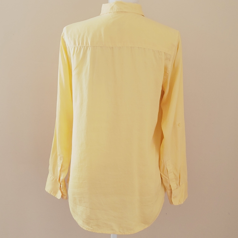 Talbots Yellow Button Down Size 8 - image 4